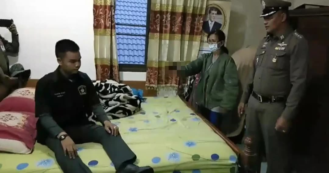 เมียหึงโหด! จับได้ผัวมีกิ๊ก คว้าปืนยิงดับคาที่นอน