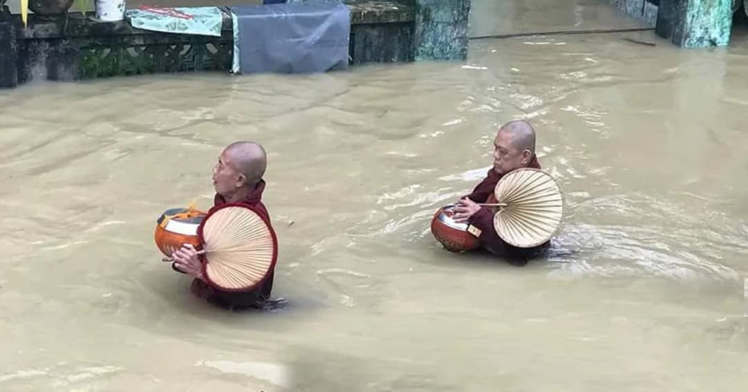 ‘เมียนมา’ น้ำท่วมหนักหลายพื้นที่ เร่งอพยพชาวบ้านกว่า 50,000 คน