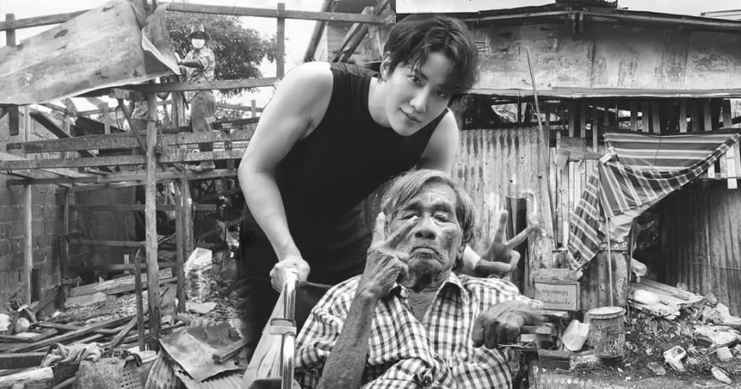 ใจป้ำ! “ไมค์ พิรัชต์” ลงทุนสร้างบ้านใหม่ให้ลุงพิการนอนบนกองขยะ