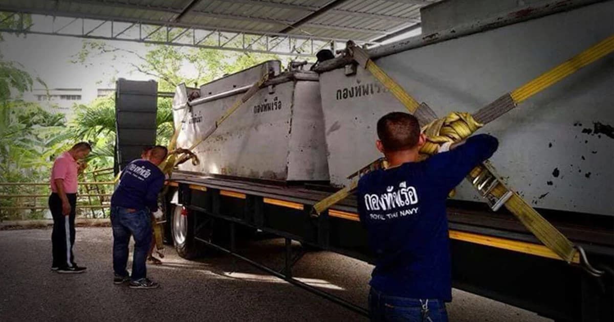 ทร.ลำเลียงเรือดันน้ำกว่า 20 ลำ เร่งระบายน้ำเพชรบุรีลงสู่ทะเล