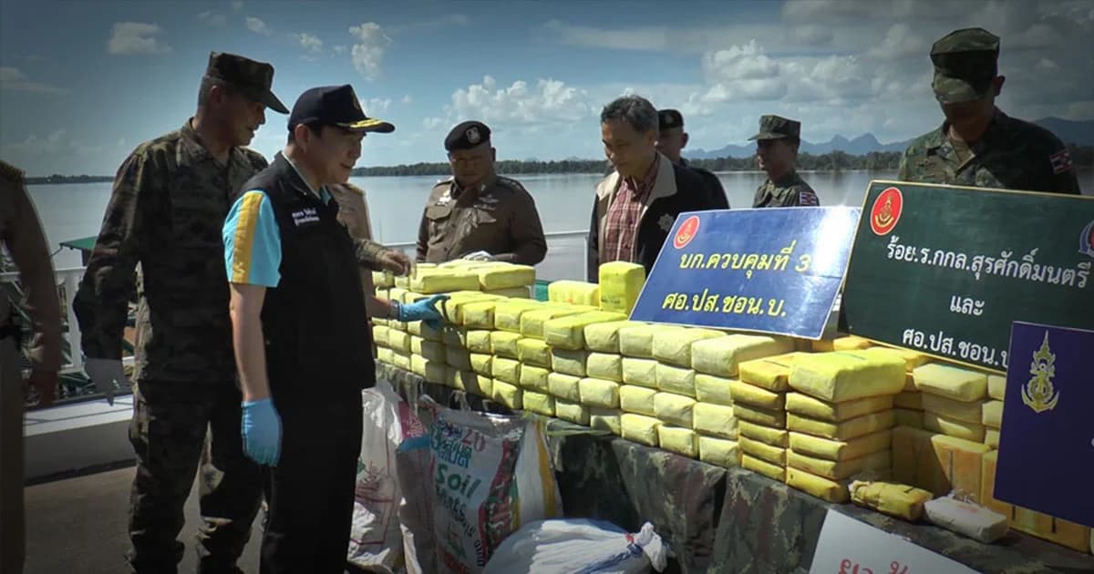 นรข. ยึดยาบ้าทะลักจากลาว เกือบ 5 ล้านเม็ด ซุกกระบะขนย้ายช่วงน้ำโขงเอ่อ