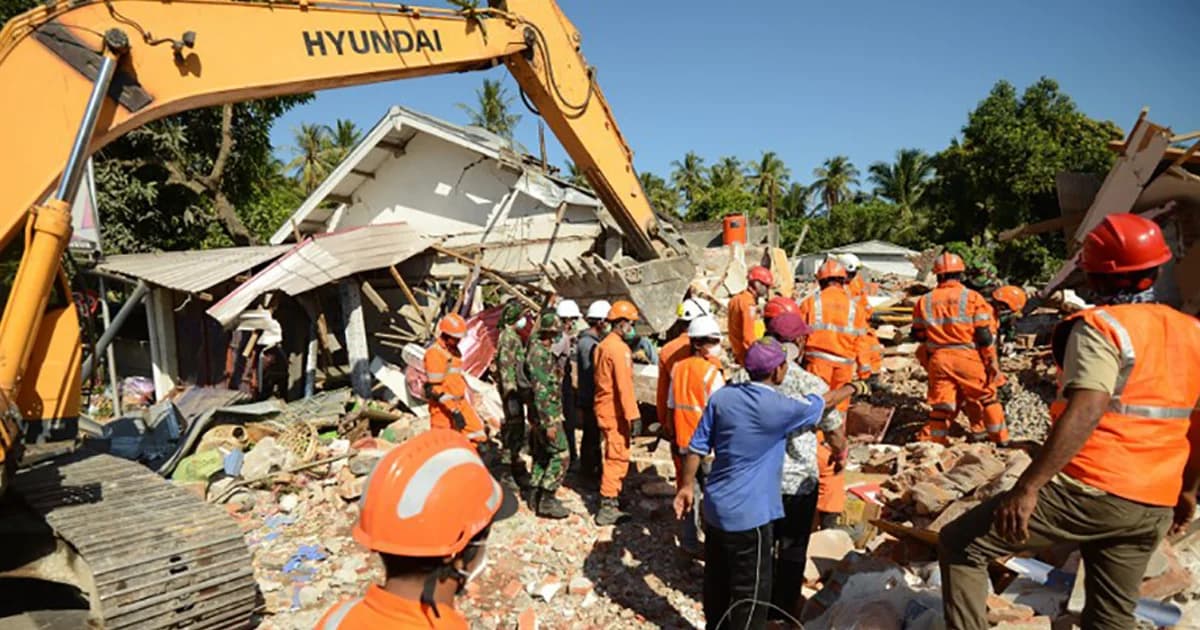 ยอดผู้เสียชีวิตพุ่ง 347 ราย แผ่นดินไหวอินโดนีเซีย