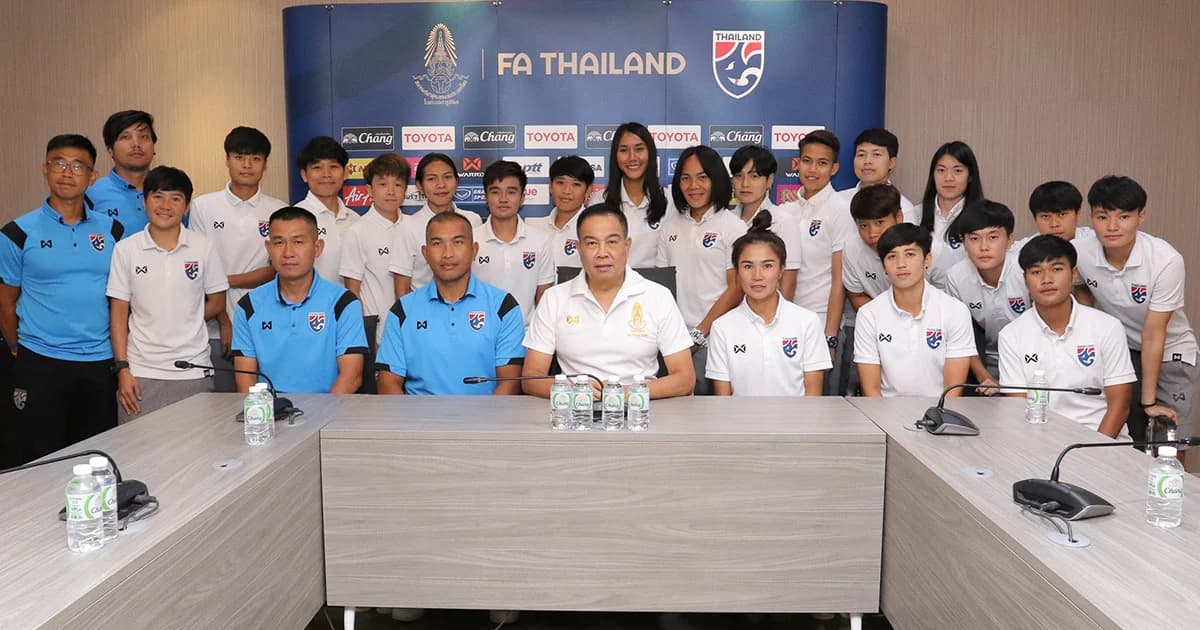 นายกสมาคมฯ หวัง “ชบาแก้ว” ทำผลงานดีต่อเนื่องใน อชก. ต่อยอดก่อนลุยบอลโลก