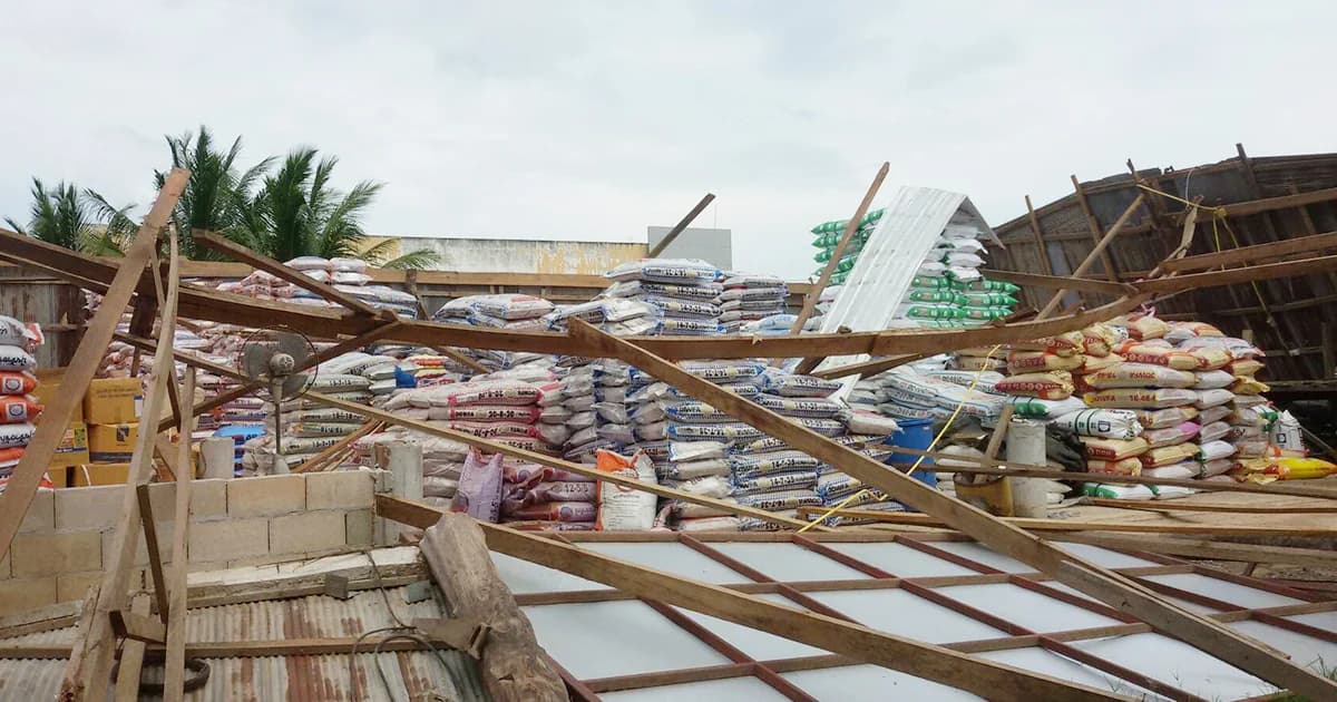 ถล่มหนัก! ‘พายุหัวด้วน’ พัดบ้านชาวกระบี่พังราบ เสียหายกว่า 8 แสนบาท