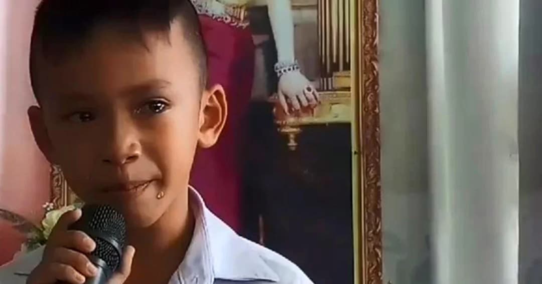 นักเรียน ป.4 กล่าวสุนทรพจน์วันแม่ สุดซึ้ง เรียกน้ำตาทั้งโรงเรียน