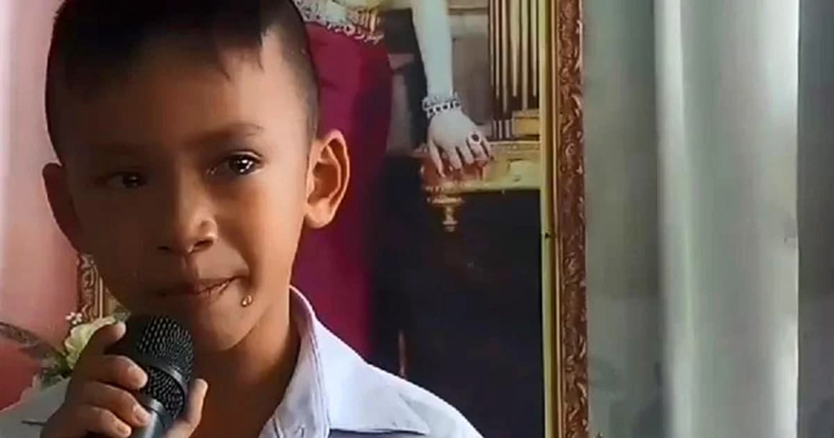 นักเรียน ป.4 กล่าวสุนทรพจน์วันแม่ สุดซึ้ง เรียกน้ำตาทั้งโรงเรียน