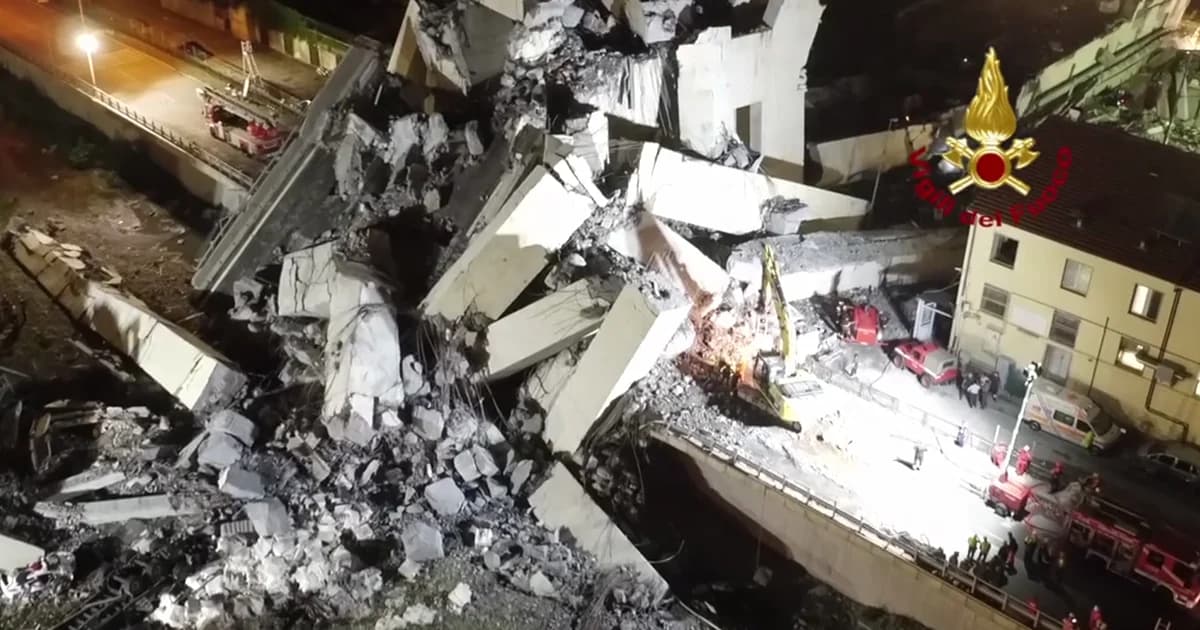 ‘อิตาลี’ ประกาศภาวะฉุกเฉิน 1 ปี เหตุสะพานมอเตอร์เวย์ถล่ม ดับอย่างน้อย 39 ศพ