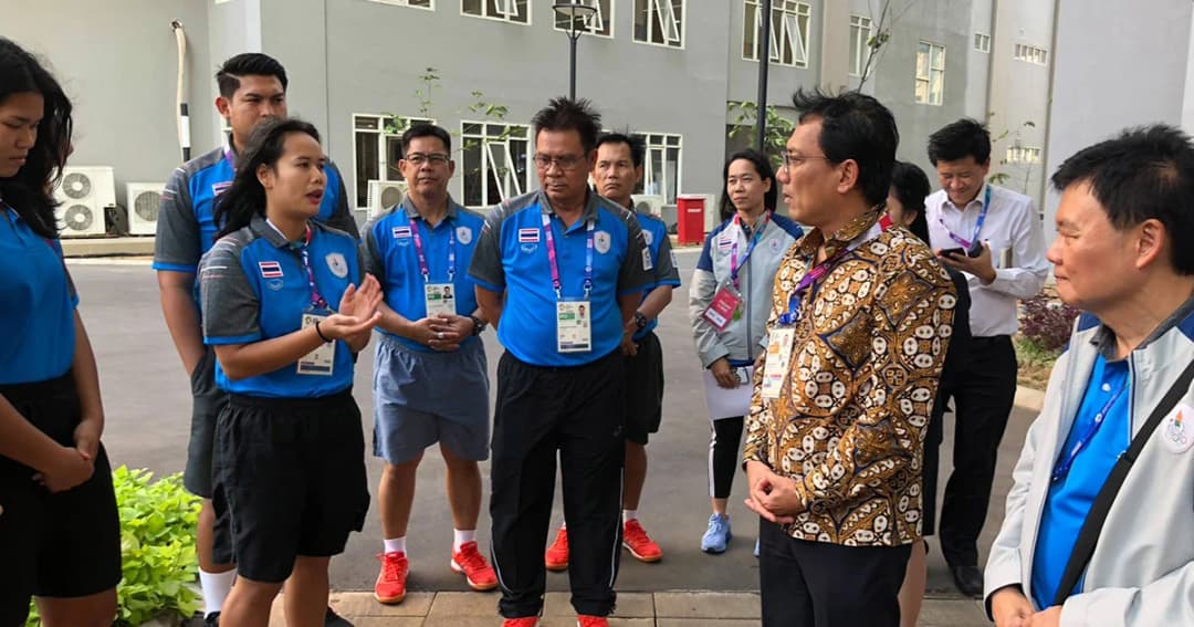 แฮนด์บอลหญิงไทยพร้อมสู้เจ้าภาพ! ท่านทูต กรุงจาการ์ตา ให้กำลังใจก่อนลงแข่งวันนี้