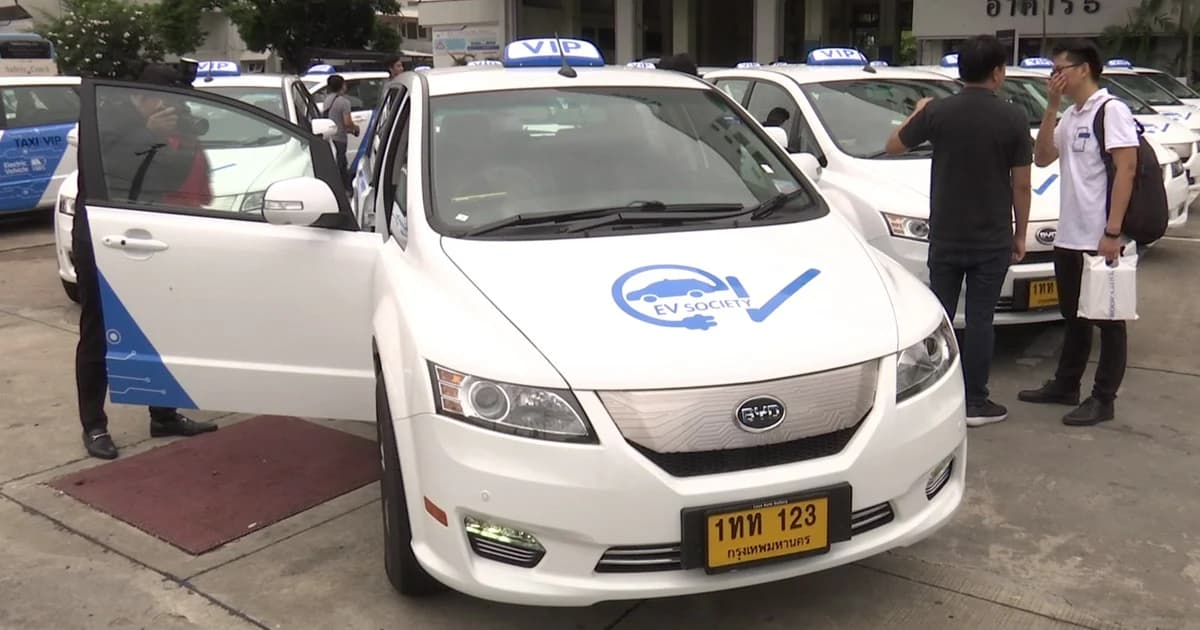 เปิดตัว “รถอีวี แท็กซี่ วีไอพี” 101 คันแรก ขับเคลื่อนพลังงานไฟฟ้า 100%