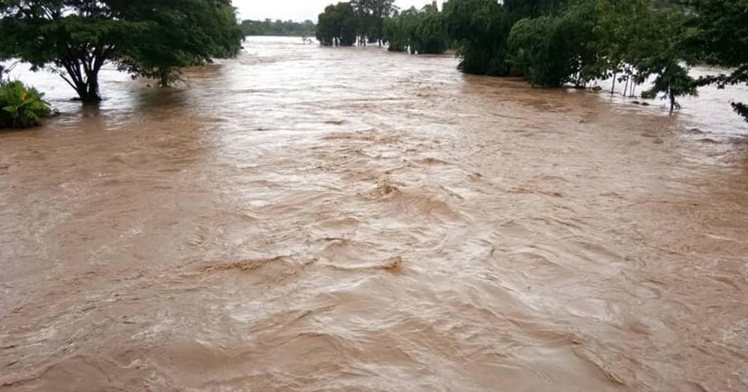 พะเยาอ่วม 2 อำเภอ น้ำท่วม-ดินสไลด์ เร่งอพยพชาวบ้านไปที่ปลอดภัย