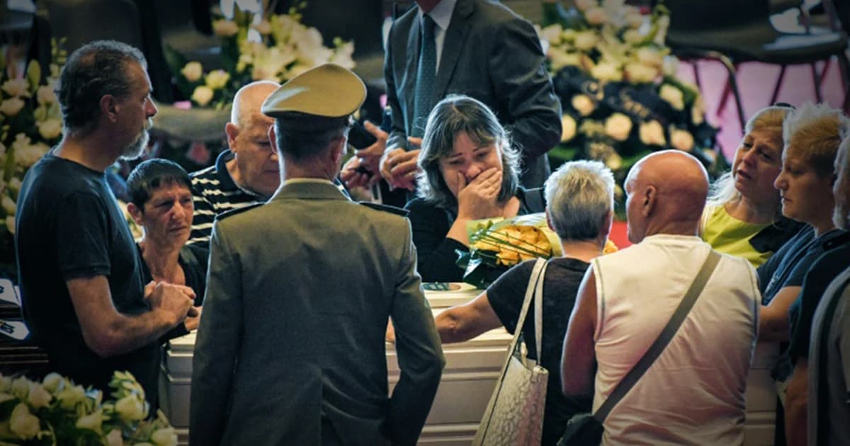 รัฐบาลอิตาลีจัดพิธีศพเหยื่อสะพานเมืองเจนัวถล่ม