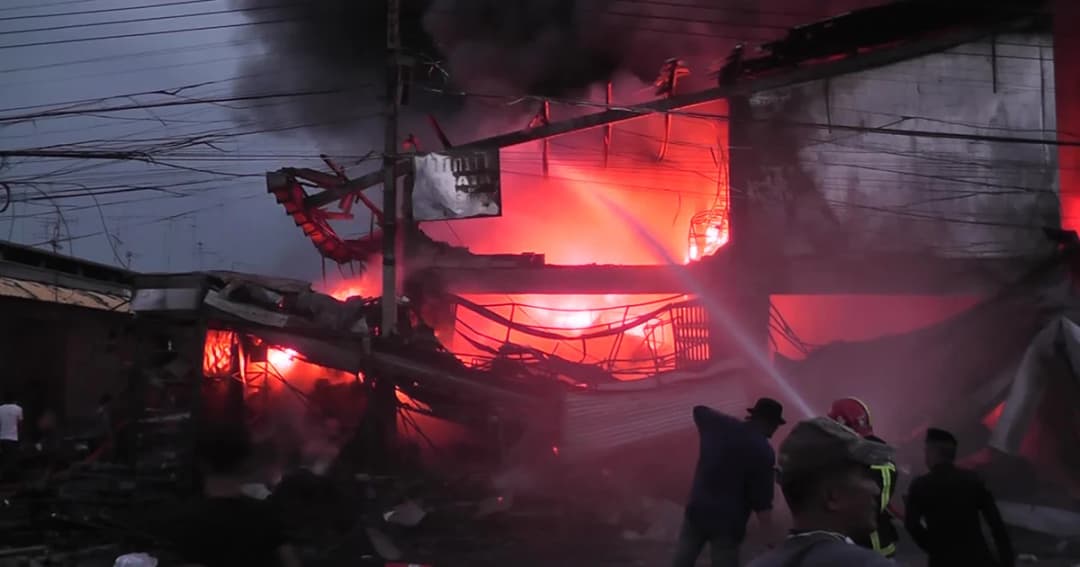 ไฟไหม้ตลาดโรงเกลือ อาคารวอดทั้งหลัง