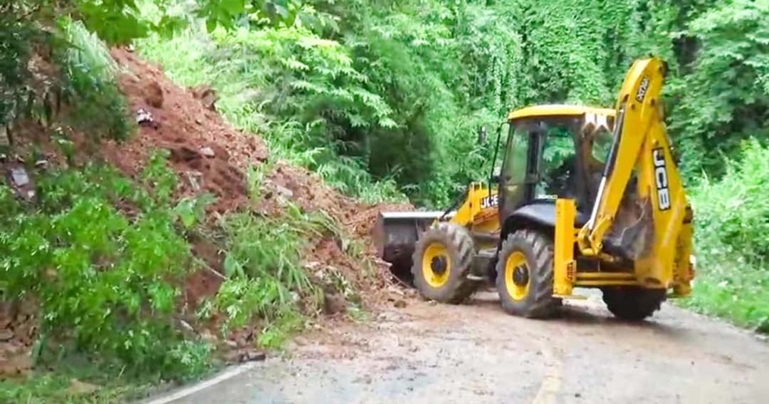 ฤทธิ์เบบินคาถล่มแม่ฮ่องสอน ดินสไลด์ปิดทางเข้าแหล่งท่องเที่ยว