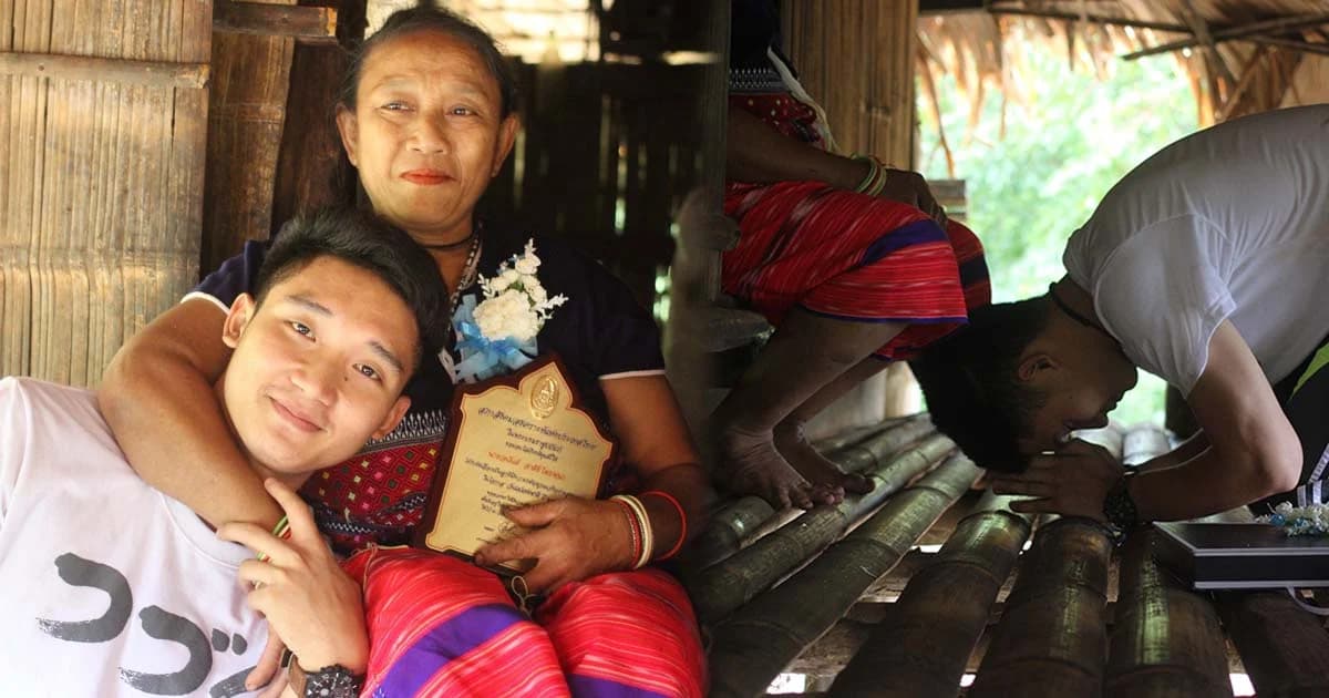 “อนันต์ ไมค์ทองคำ 6” นำรางวัลลูกกตัญญูไปกราบแม่