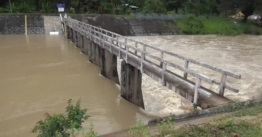 ปภ. สตูลประกาศเตือนน้ำท่วม หลังมวลน้ำฝนรวมกับน้ำป่าเริ่มไหลบ่า