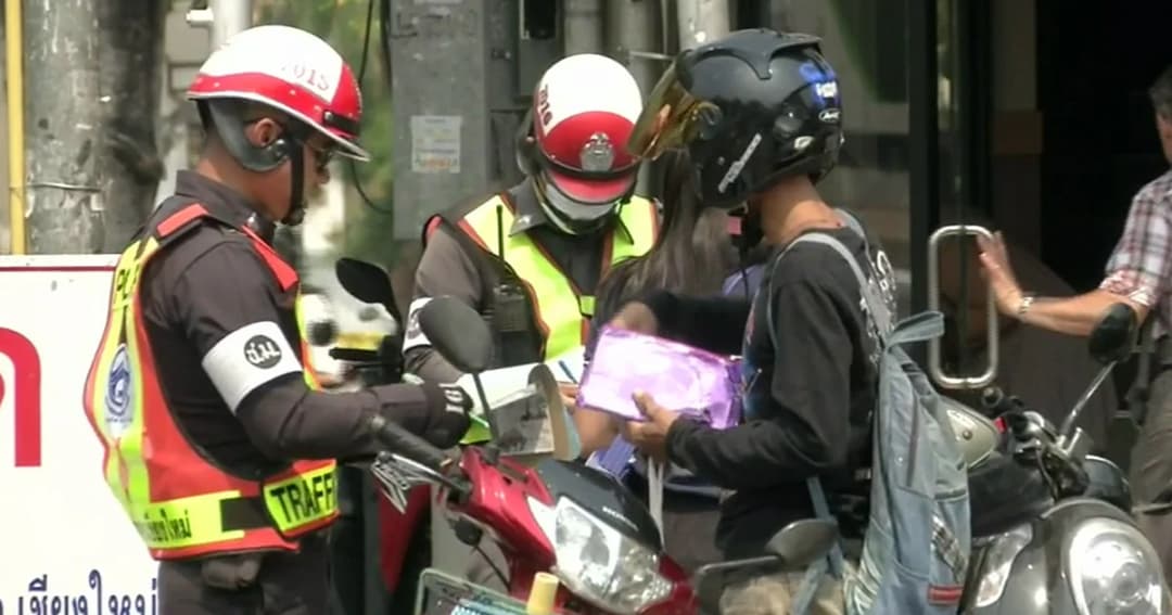 ตำรวจไร้สิทธิ์ปรับ! กม.ใหม่ไม่พกใบขับขี่ ส่งศาลปรับอย่างเดียวเพราะโทษจำคุกเกิน 1 ปี