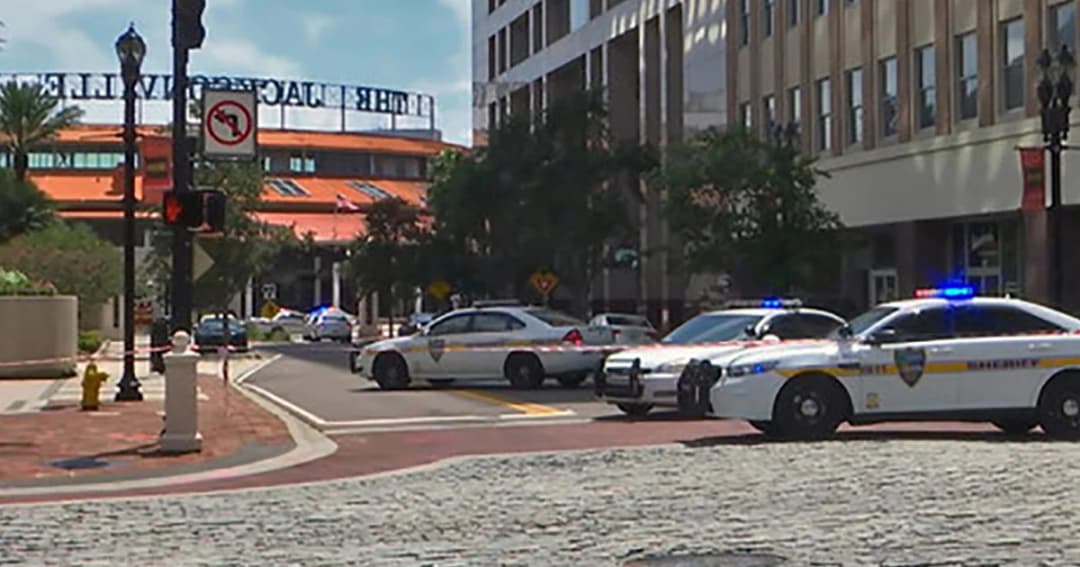 เสียชีวิต 4 เจ็บ 11 กราดยิงระหว่างแข่งวิดีโอเกมในสหรัฐฯ