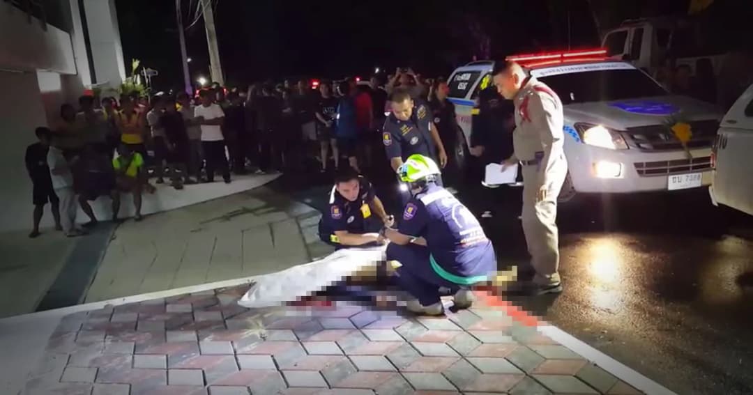 สลด ! นักศึกษาหนุ่มราชภัฏ พลัดตกอาคารเรียน 8 ชั้น เสียชีวิต