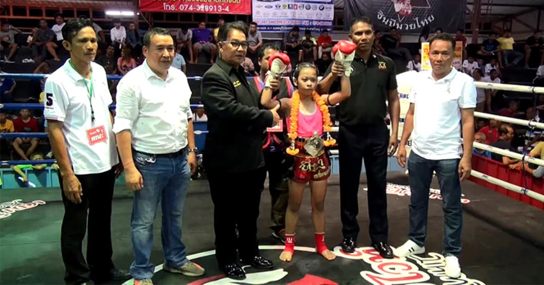 นักมวยหญิงอายุ 11 ขวบ ต่อยมวยเเบ่งเบาภาระครอบครัว สถิติไร้พ่าย ครอง 3 เข็มขัดเเชมป์