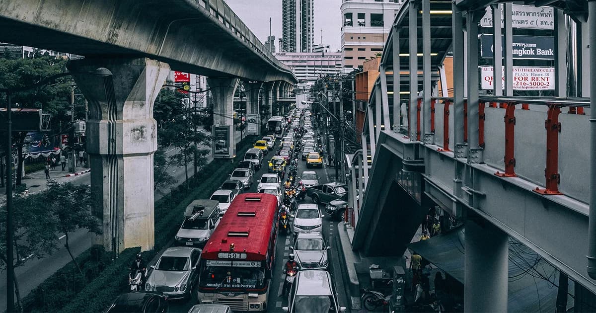 เปิดหน่วยทหารเป็น ‘ทางผ่าน-ทางลัด’ แก้รถติด