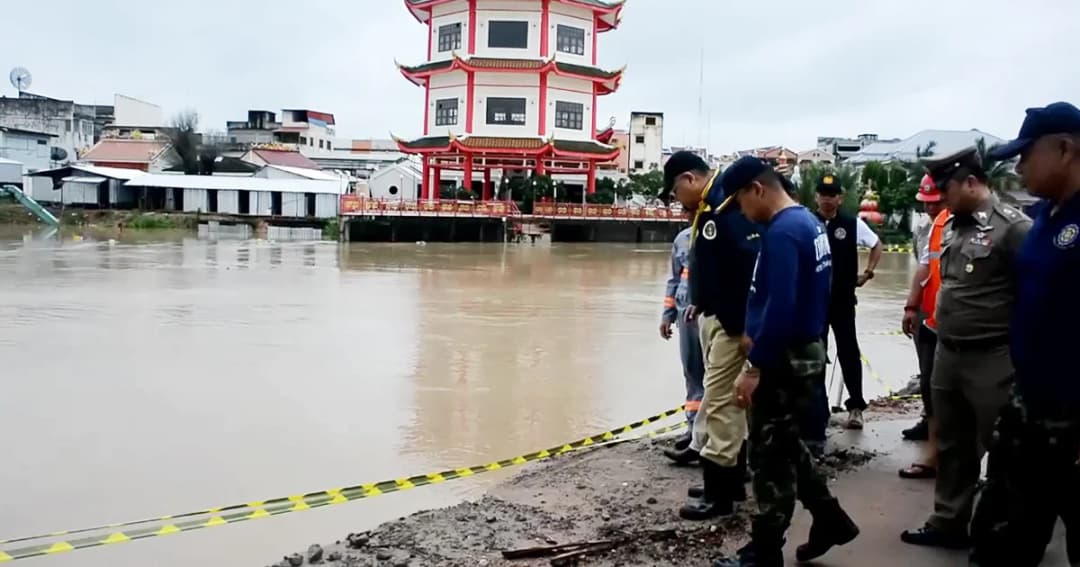 ‘มุกดาหาร’ น้ำโขงสูงสุดในรอบ 14 ปี ผู้ว่าฯ เรียกประชุมด่วน เตรียมแผนรับมือน้ำท่วม