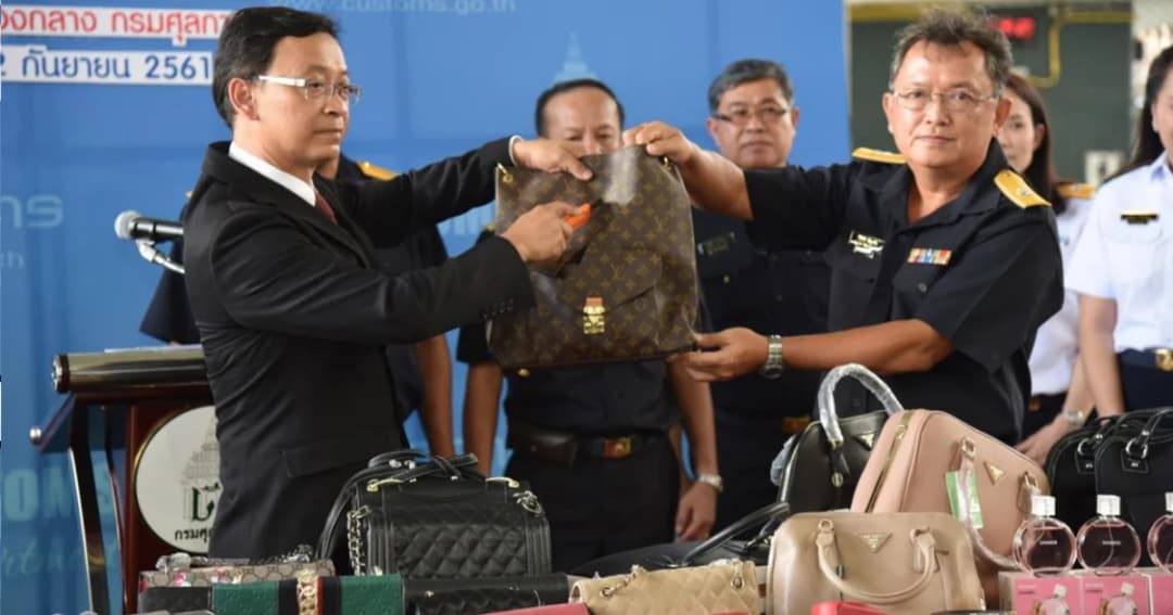 กรมศุลฯ เตรียมทำลายสินค้าละเมิดลิขสิทธิ์ 1.7 ล้านชิ้น สูญกว่า 118 ล้าน