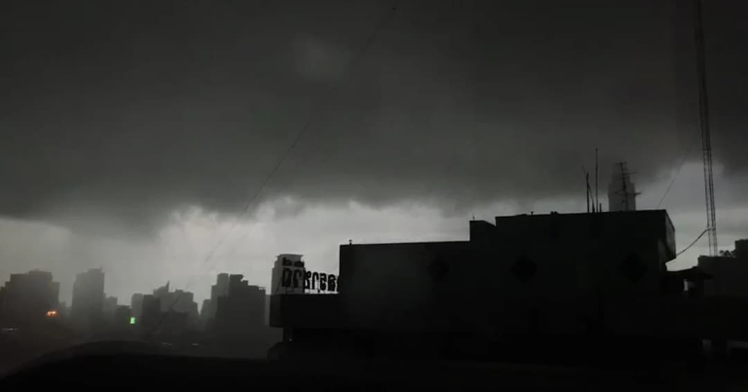 คนกรุงยังต้องเผชิญกับฝนตกหนักอีกวัน ช่วงบ่ายถึงค่ำ 60% ของพื้นที่