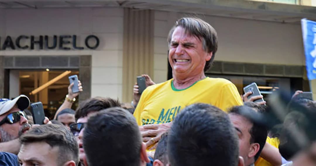 ตัวเก็งชิง ปธน.บราซิล ถูกแทงเจ็บสาหัส ขณะหาเสียงกลางเมือง