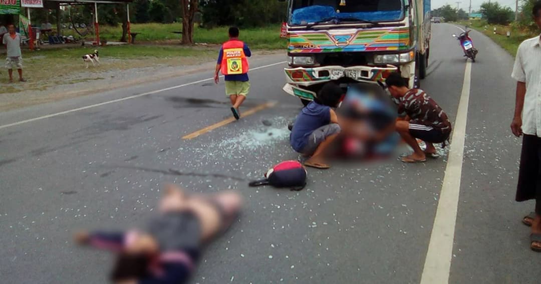 ลูกสาวแม่ค้ามาลัยขี่ จยย. เสียหลัก ประสานงาหกล้อดับพร้อมแม่ 2 ศพ