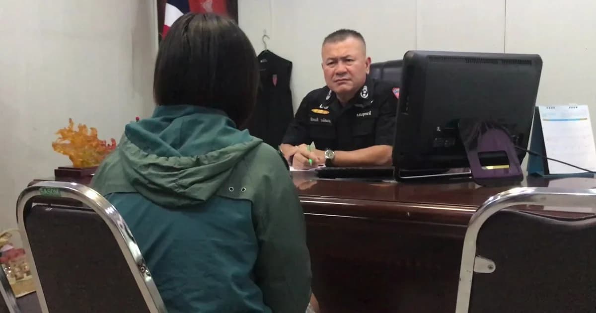 จับแล้ว! สาวคว้าอีโต้ฟันคอญาติหนุ่มตายคาห้อง แค้นบังคับเสพยาบ้าก่อนข่มขืน