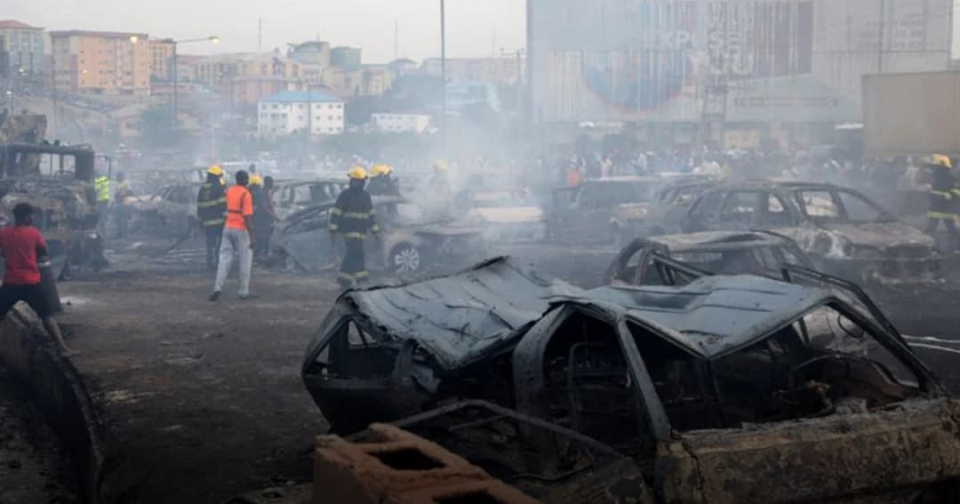 ปั๊มแก๊สระเบิดที่ไนจีเรีย ดับร่วม 35 ศพ