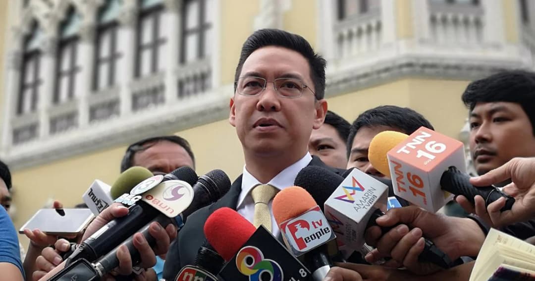 ‘พุทธิพงษ์’ เข้ารับตำแหน่งรองเลขาฯ นายกรัฐมนตรี ยันไม่เกี่ยวดีลการเมือง