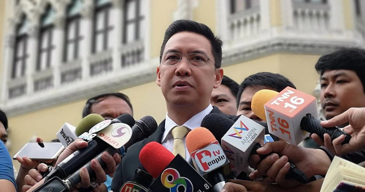 ‘พุทธิพงษ์’ เข้ารับตำแหน่งรองเลขาฯ นายกรัฐมนตรี ยันไม่เกี่ยวดีลการเมือง