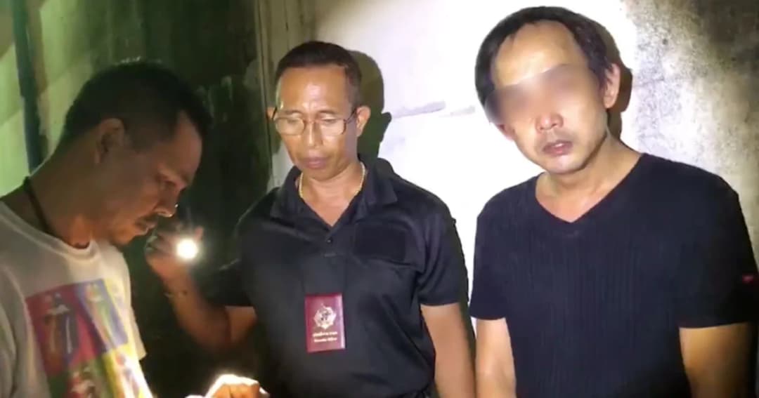 แสบ! ออกคุกมาค้ายาซ้ำ แถมซุกไอซ์อีก 300 ก. ในรถคว่ำอีกจังหวัด