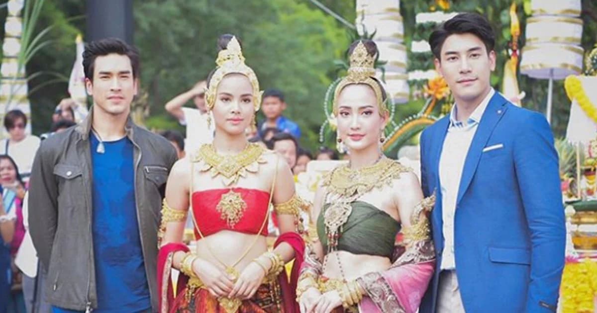 งดงาม! “แต้ว-ญาญ่า” สวมชุดไทยรำบวงสรวงพญานาค ที่คำชะโนด เปิดตัว “นาคี2”