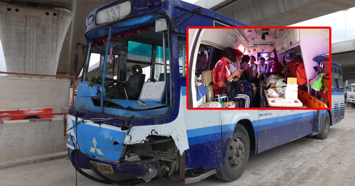 รถบรรทุกน้ำตัดหน้ารถเมล์ที่ปทุมธานี ชนนักเรียนบาดเจ็บ 13 ราย