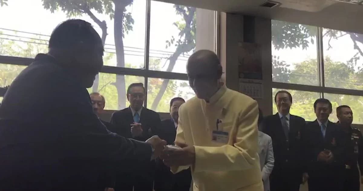 “บิ๊กป้อม” มอบเงินรางวัล 25 สมาคมกีฬา คว้าเหรียญรางวัลเอเชียนเกมส์ครั้งที่ 18