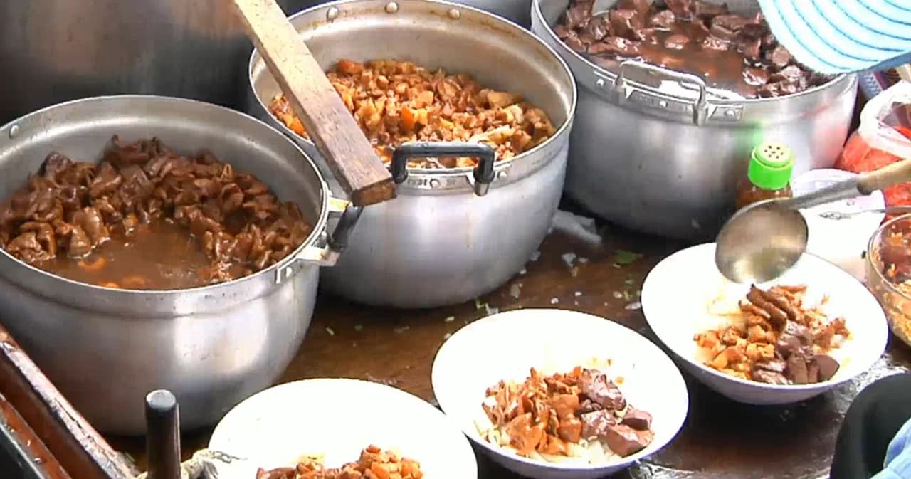 ก๋วยจั๊บสูตรเด็ด จะกินต้องโทรนัด (ชมคลิป)