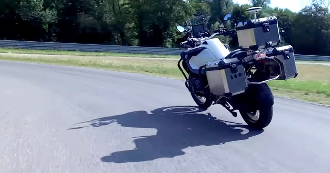 นวัฒกรรมใหม่ “มอเตอร์ไซค์ ไร้คนขับ”