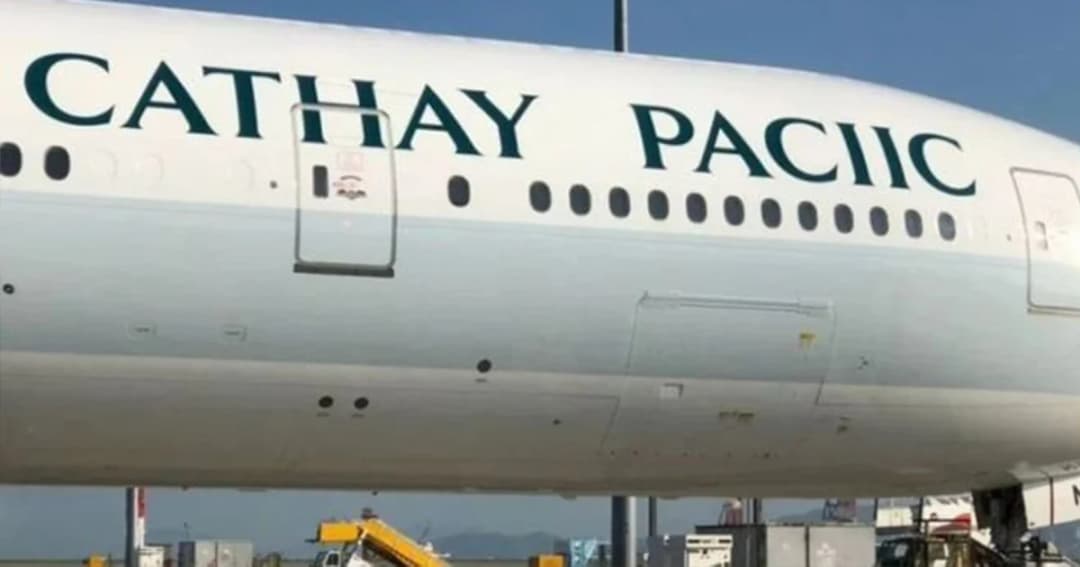 ‘คาเธ่ย์ แปซิฟิค’ สะกดชื่อสายการบินตัวเองผิด บนเครื่องบินลำใหม่
