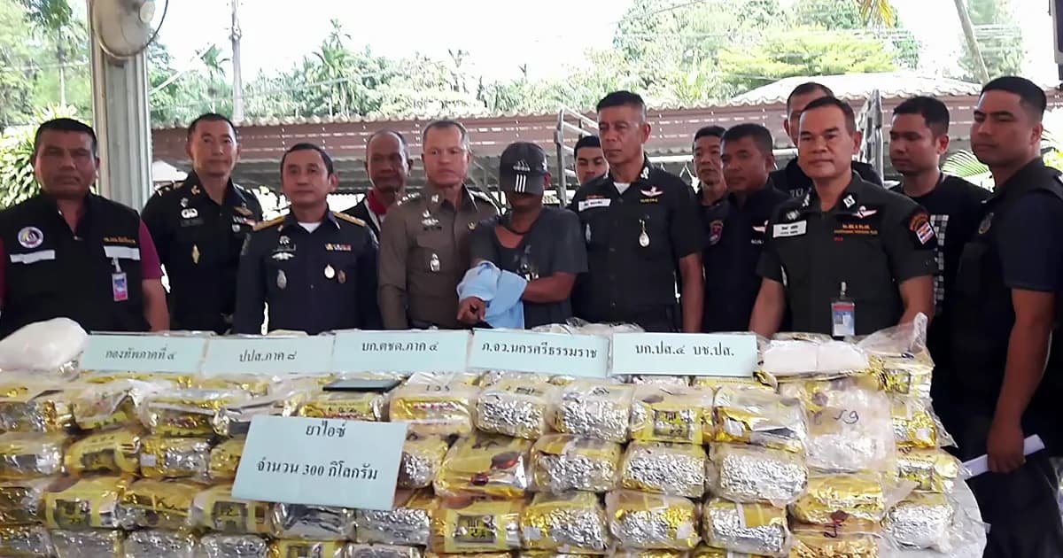 จับไอซ์ล็อตใหญ่ 300 กิโล! ซุกกระบะส่งนครศรีธรรมราช มูลค่า 600 ล้านบาท