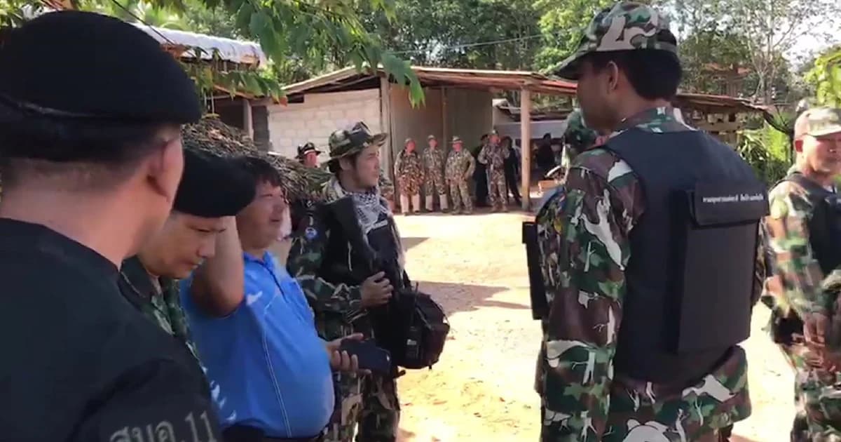 จนท.ปิดล้อมหมู่บ้าน ล่าคนร้ายยิง จนท.พิทักษ์ป่าบาดเจ็บ