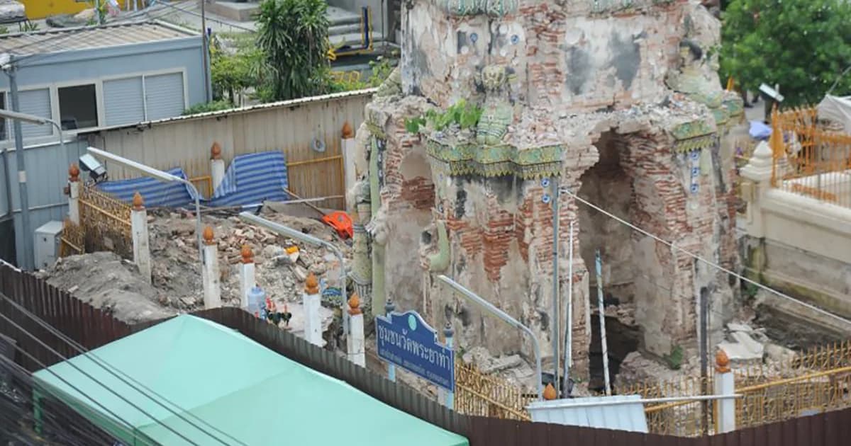กสร.เรียกสอบนายจ้าง เหตุหอระฆัง ‘วัดพระยาทำ’ ถล่ม ลูกจ้างดับ 1 ราย