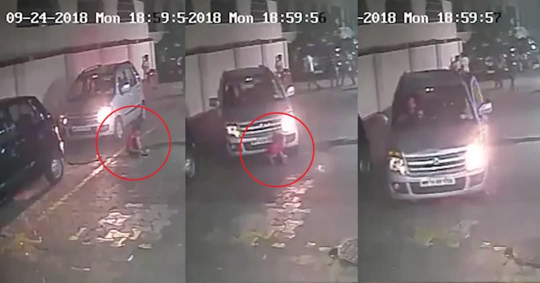 เด็กอินเดียก้มผูกเชือกรองเท้า คนขับมองไม่เห็น พุ่งชนทับเต็มๆ