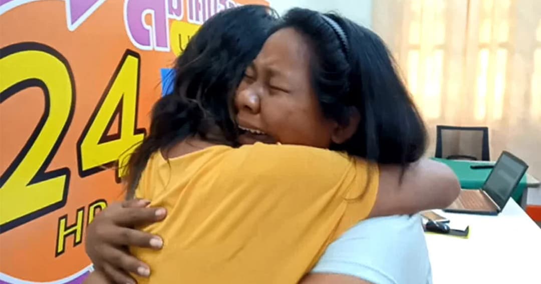 ยิ่งกว่าละคร ! “สาวคณะงิ้ว” เจอแม่แล้ว หลังโดนหลอกว่าถูกขายแลกเหล้า บุหรี่