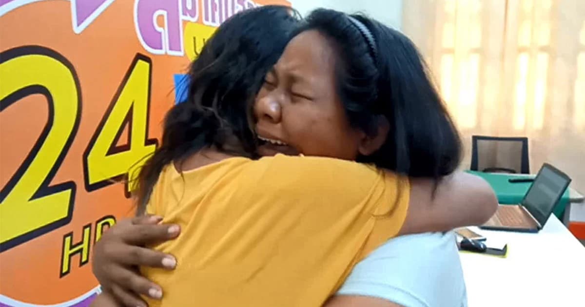 ยิ่งกว่าละคร ! “สาวคณะงิ้ว” เจอแม่แล้ว หลังโดนหลอกว่าถูกขายแลกเหล้า บุหรี่