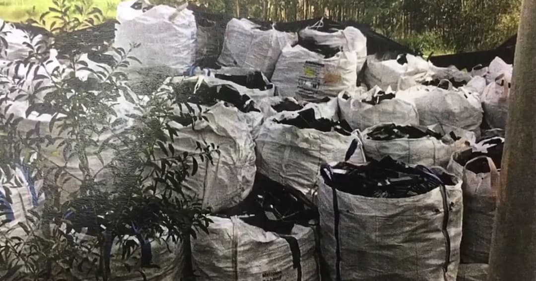 ชาวพนัสนิคมร้อง ! โรงงานผลิตเม็ดพลาสติกส่งกลิ่่นเหม็นคลุ้งไปทั่ว