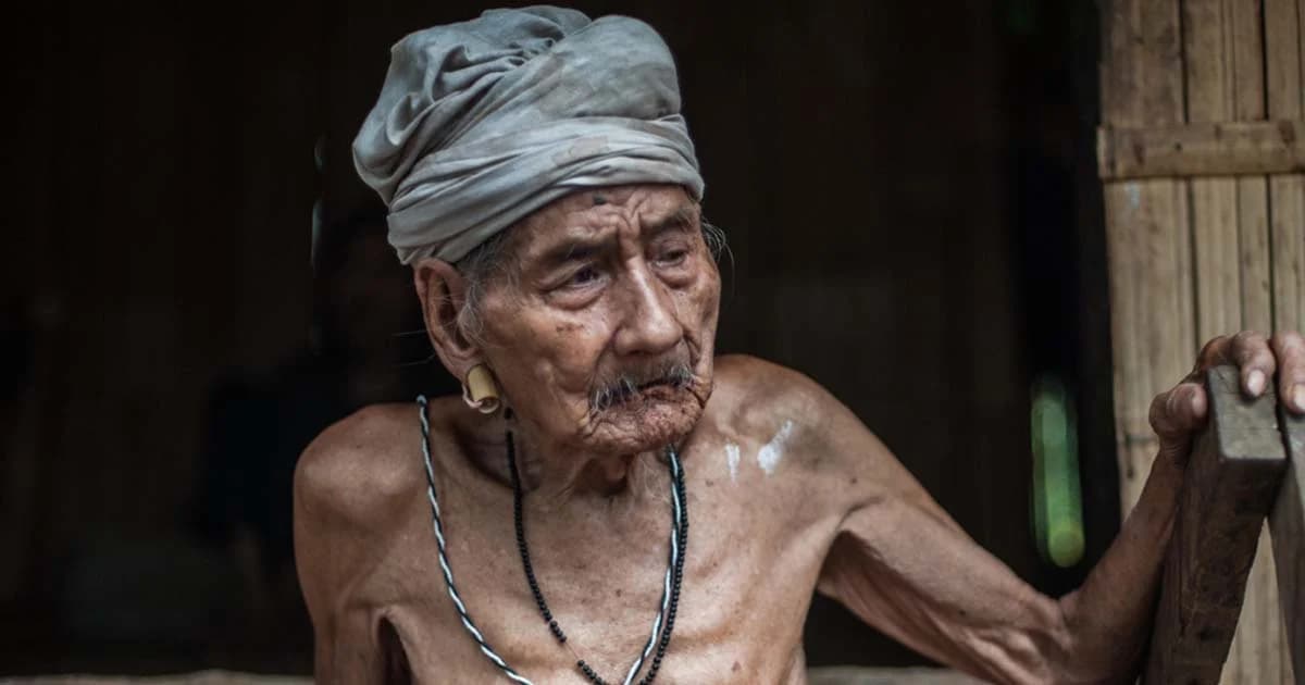 เปิดประวัติ “ปู่คออี้” ผู้อาวุโสนักต่อสู้แห่งป่าแก่งกระจาน