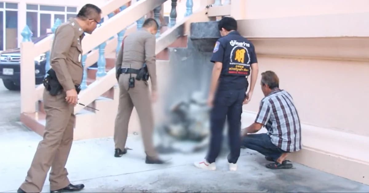 ไหม้เป็นตอตะโก ! หนุ่มใหญ่วัย 52 จุดไฟเผาตัวเองข้างเมรุวัด