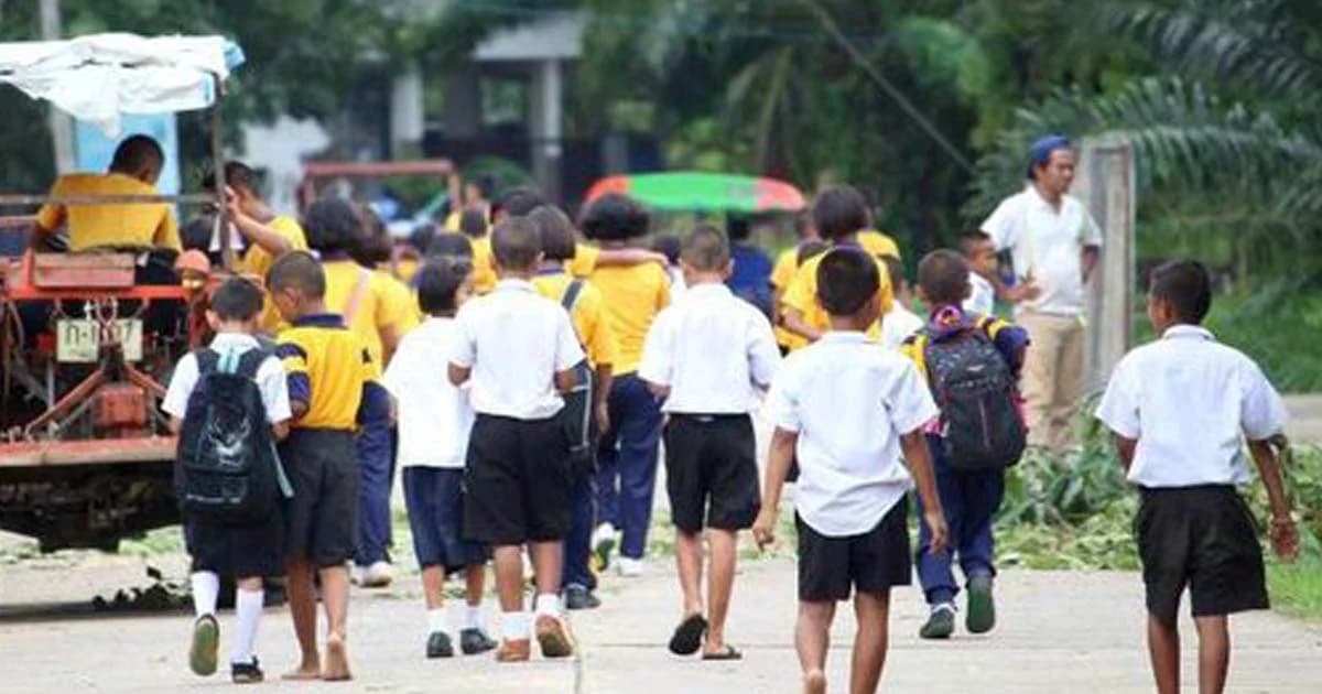 รายจ่ายการศึกษาไทยสูงเกือบ 9 แสนล้าน! บ้าน ‘จน’ แบกภาระกว่า ‘รวย’ 4 เท่า